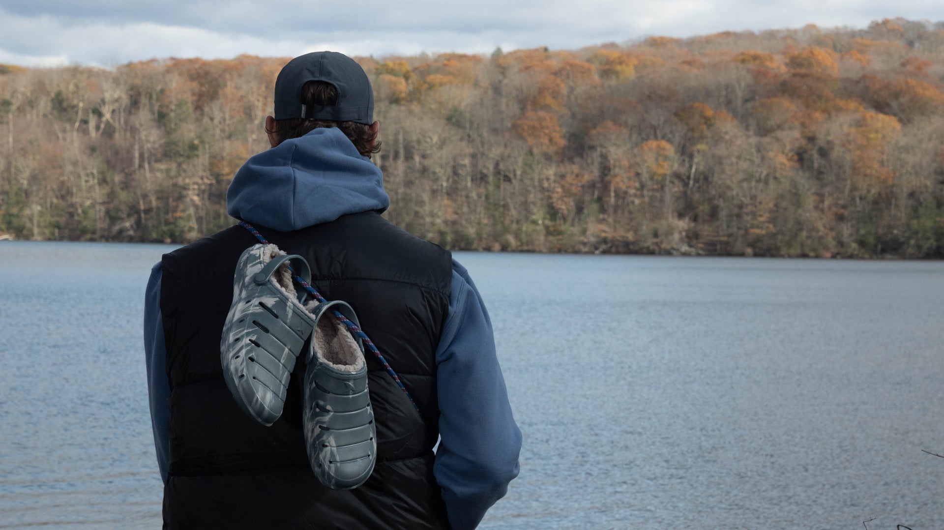 The Rise of Molded Footwear: A Revolution in Comfort a Style